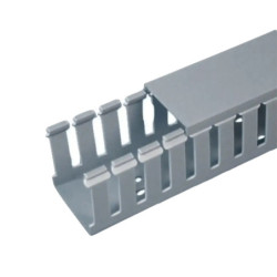 Canaleta Ranurada de PVC con Tapa, Tipo F, 82.6 mm