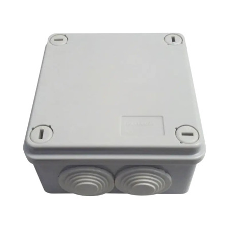 Caja tipo estanca IP55, con 6 entradas, tapa y tor