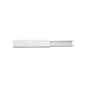 Canaleta color blanco de PVC auto extinguible