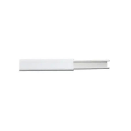 Canaleta color blanco de PVC auto extinguible