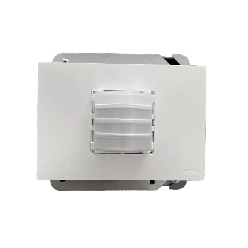 Marco blanco con placa metalica para caja american Marco blanco con placa metalica para caja american