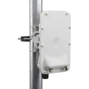 PTP-550  Hasta 1.36 GBps4910 - 6200 MHz802.11 AC W