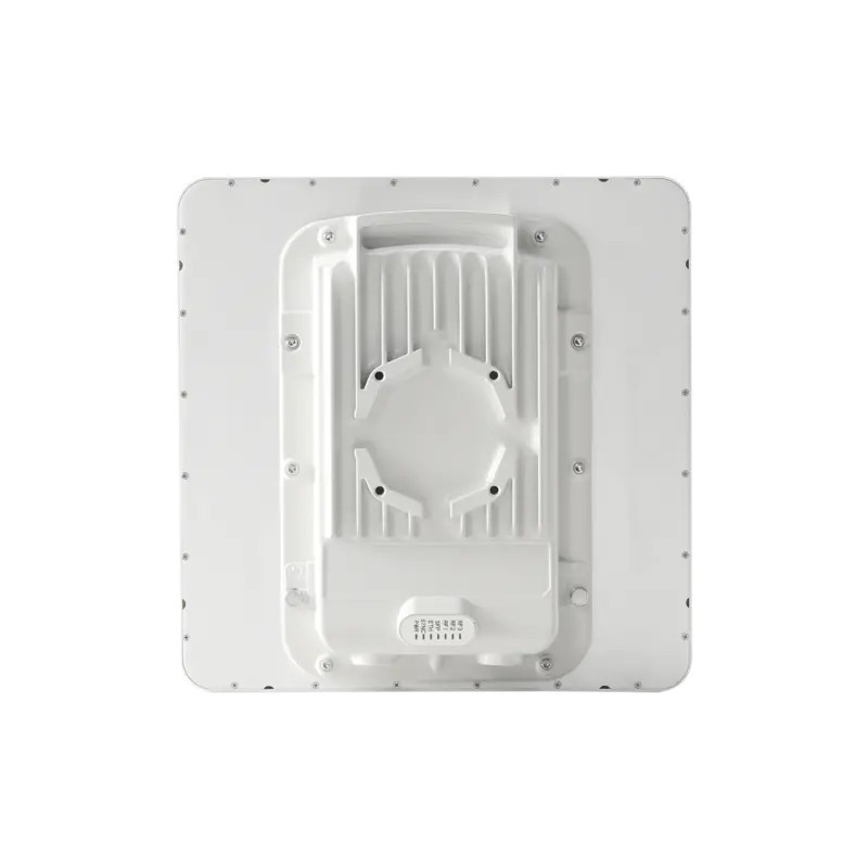 PTP-550 Hasta 136 GBps - 4910 - 6200 MHz - 8 PTP-550 Hasta 136 GBps - 4910 - 6200 MHz - 8