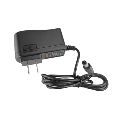 Fuente de Poder Regulada de 9 Vcc @ 1 AVoltaje de